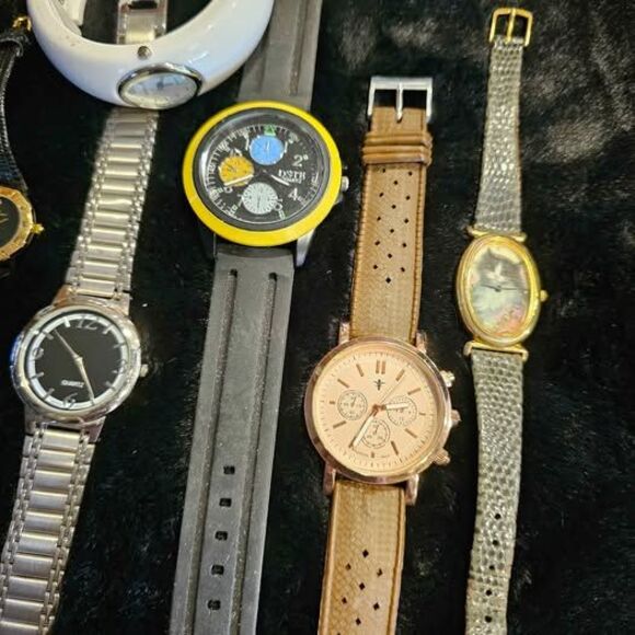 Reseller watch lot 101R. Working watches main image 4